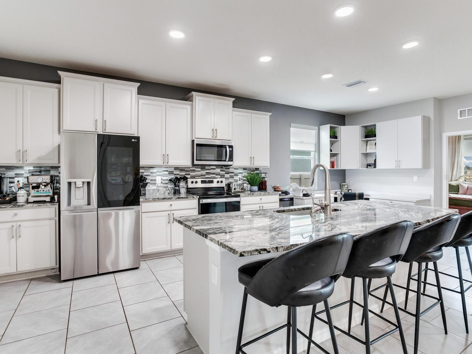 Listing photo id 8 for 9822 Shoreline View Way