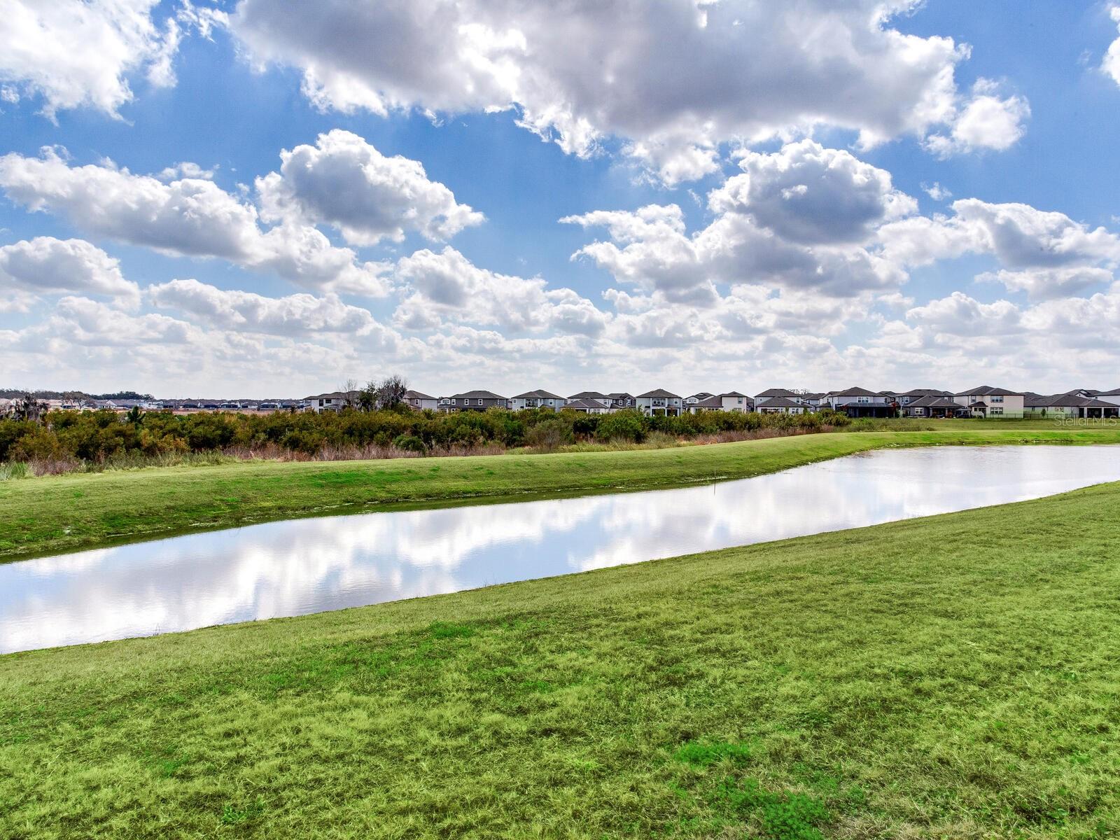 Listing photo id 25 for 9822 Shoreline View Way