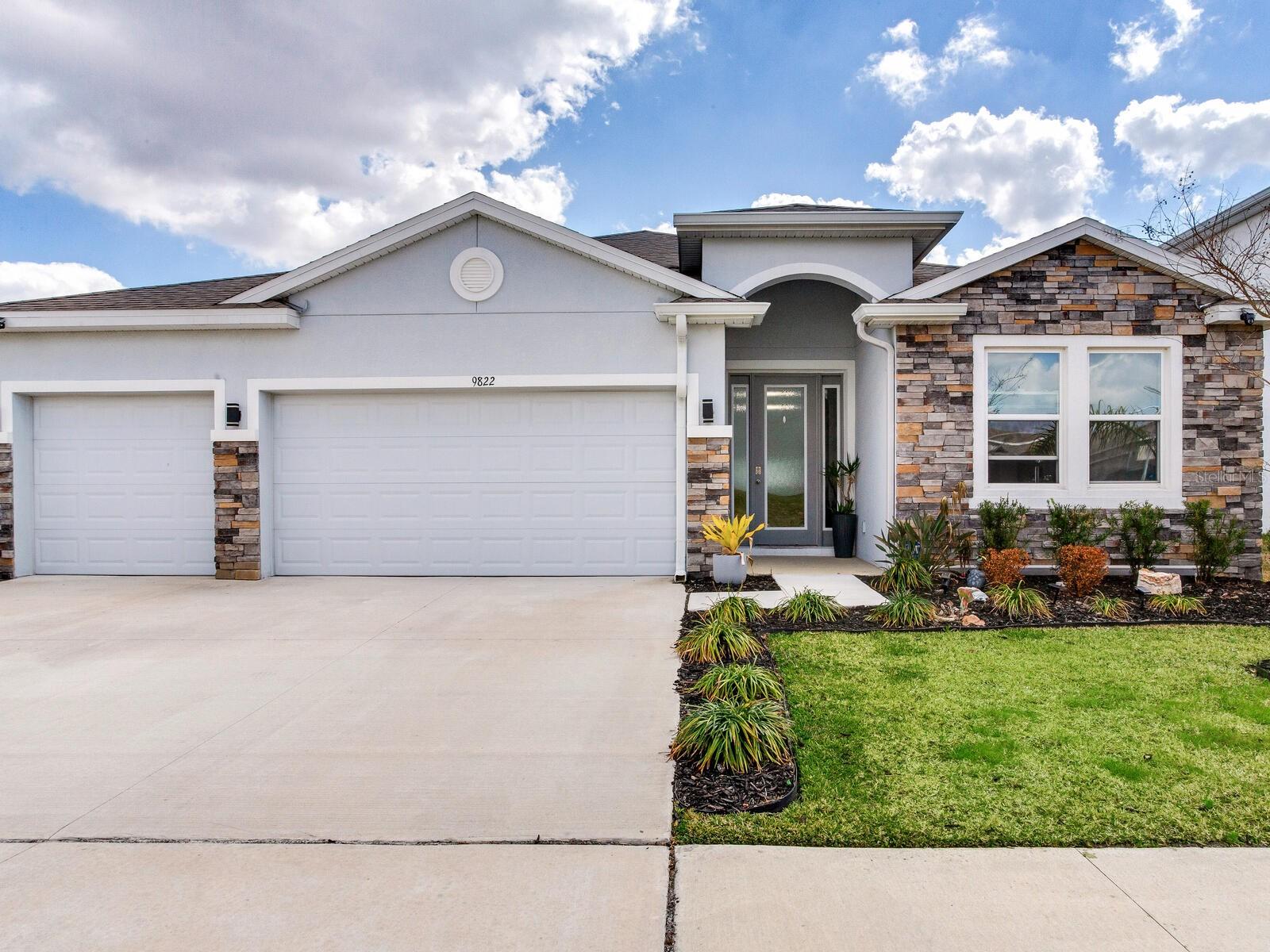 Listing photo id 32 for 9822 Shoreline View Way