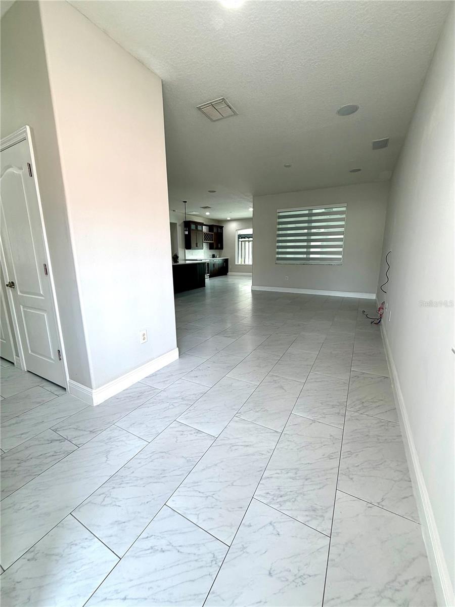 Listing photo id 12 for 20265 Merry Oak Avenue