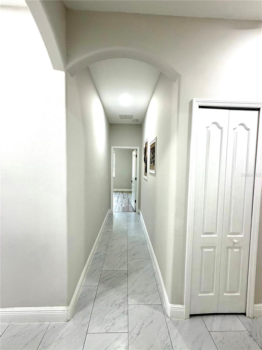 Listing photo id 19 for 20265 Merry Oak Avenue