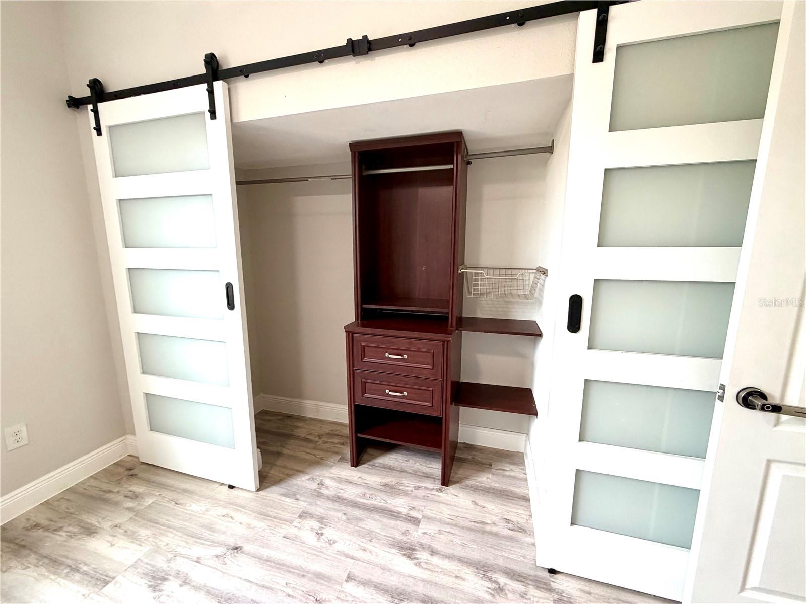 Listing photo id 23 for 20265 Merry Oak Avenue