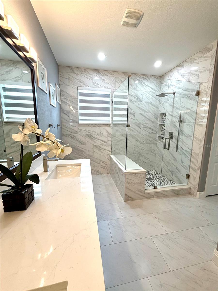 Listing photo id 26 for 20265 Merry Oak Avenue