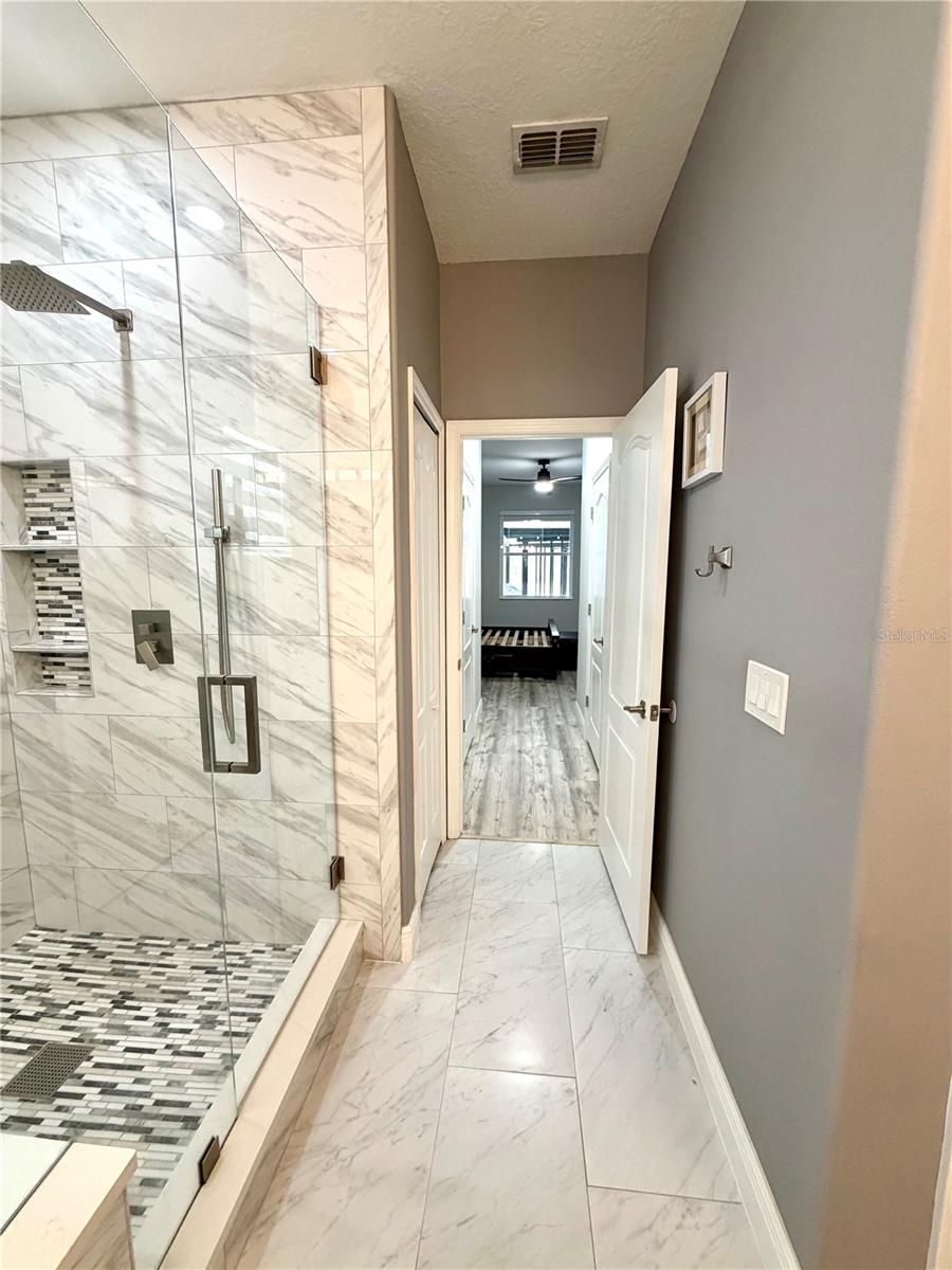 Listing photo id 32 for 20265 Merry Oak Avenue