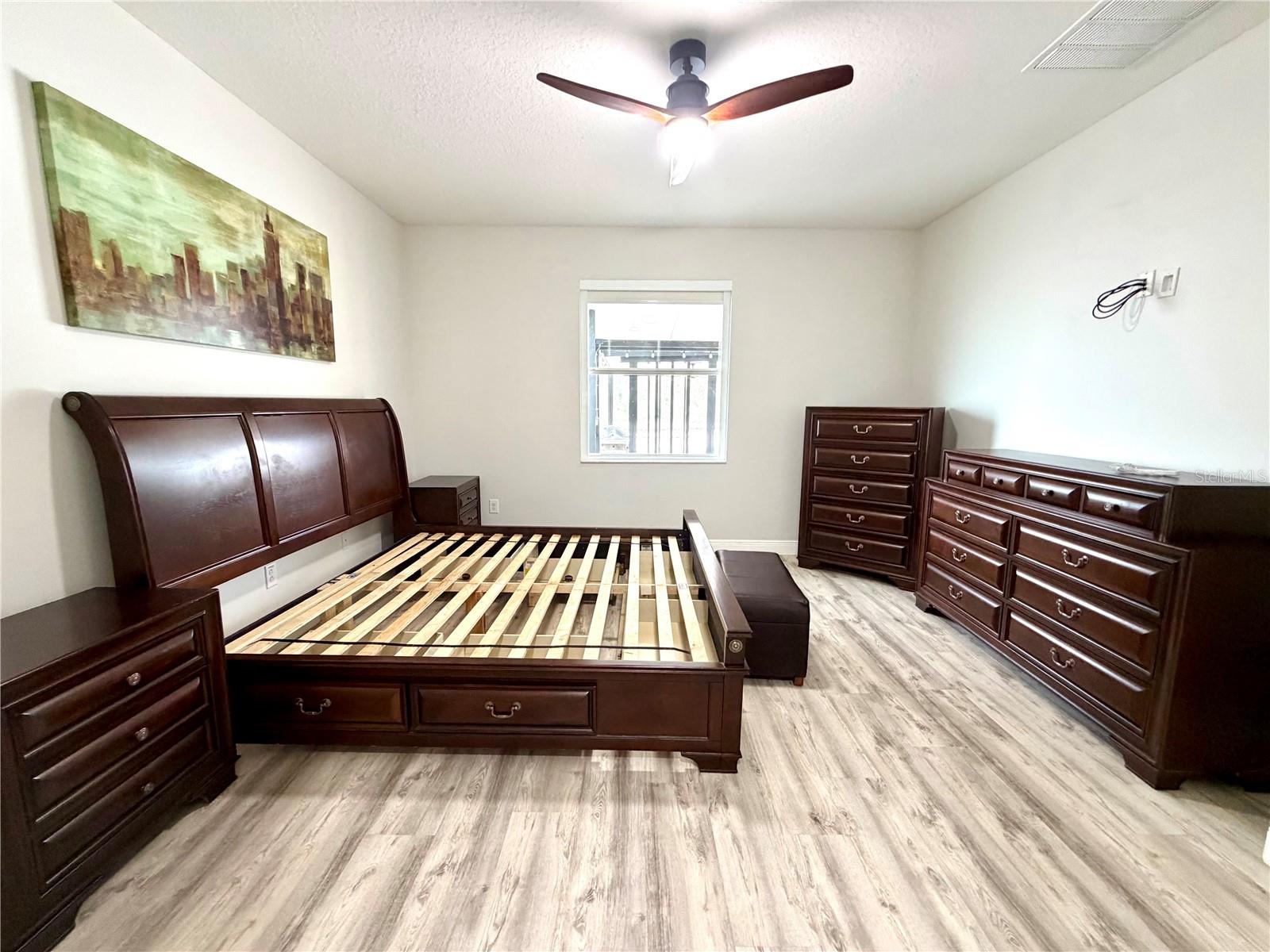 Listing photo id 36 for 20265 Merry Oak Avenue