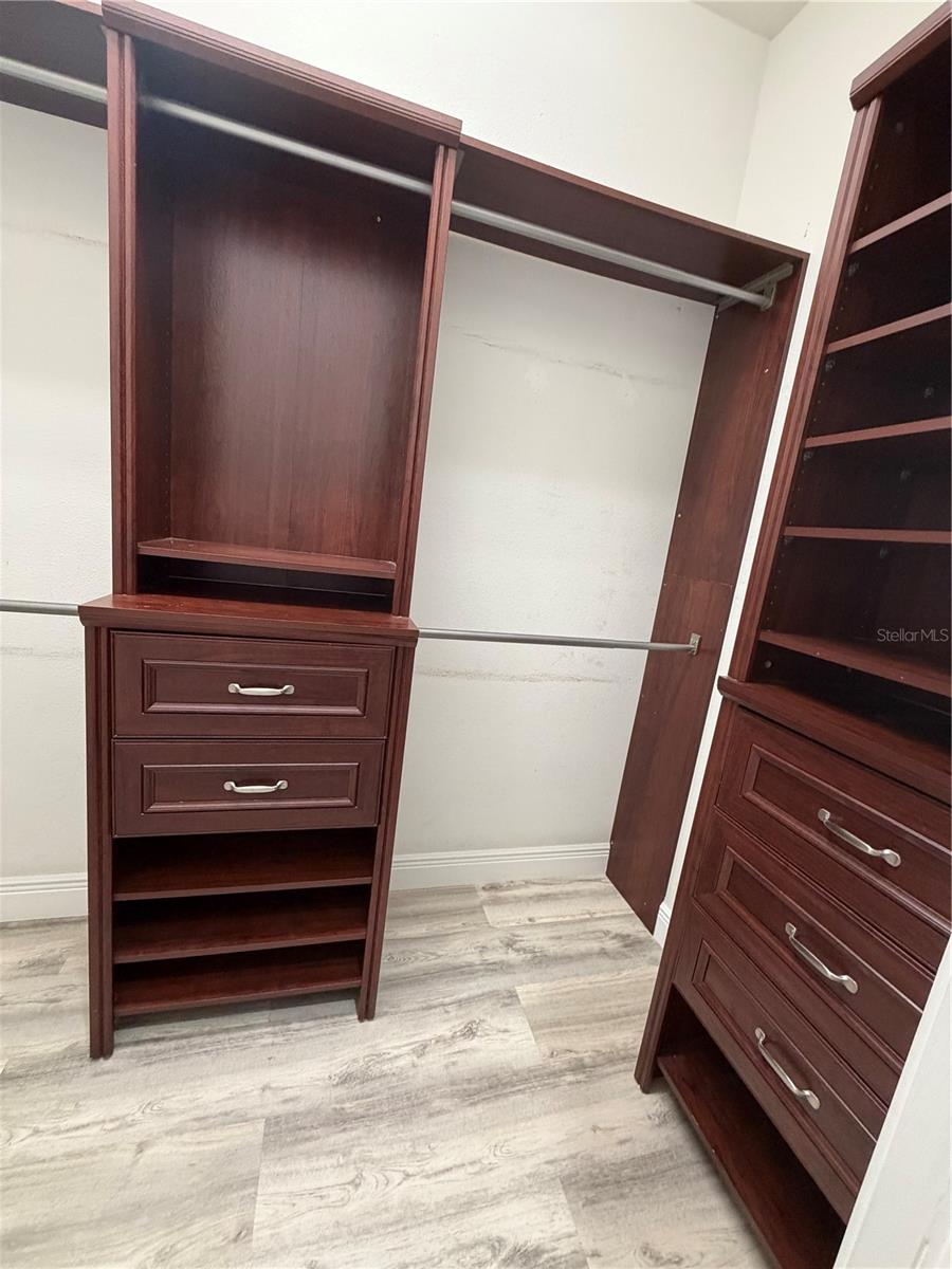 Listing photo id 37 for 20265 Merry Oak Avenue