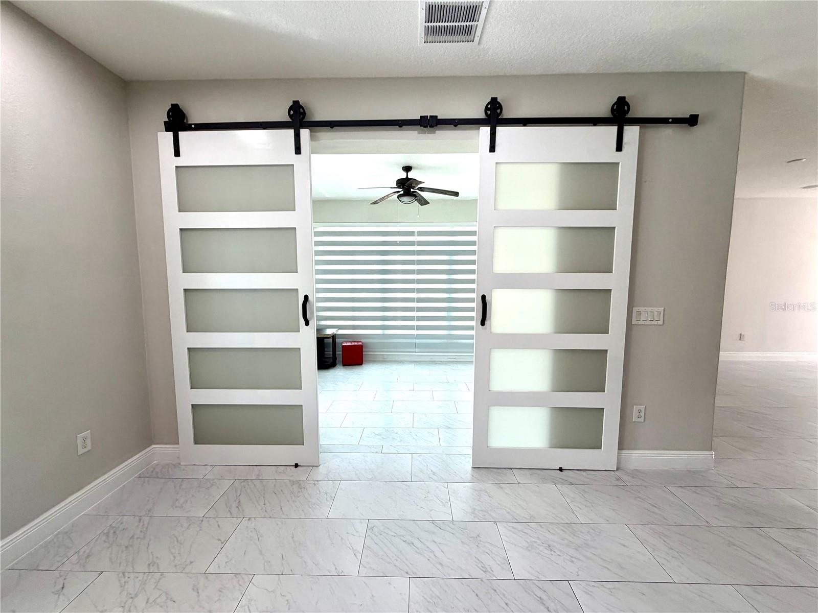 Listing photo id 40 for 20265 Merry Oak Avenue