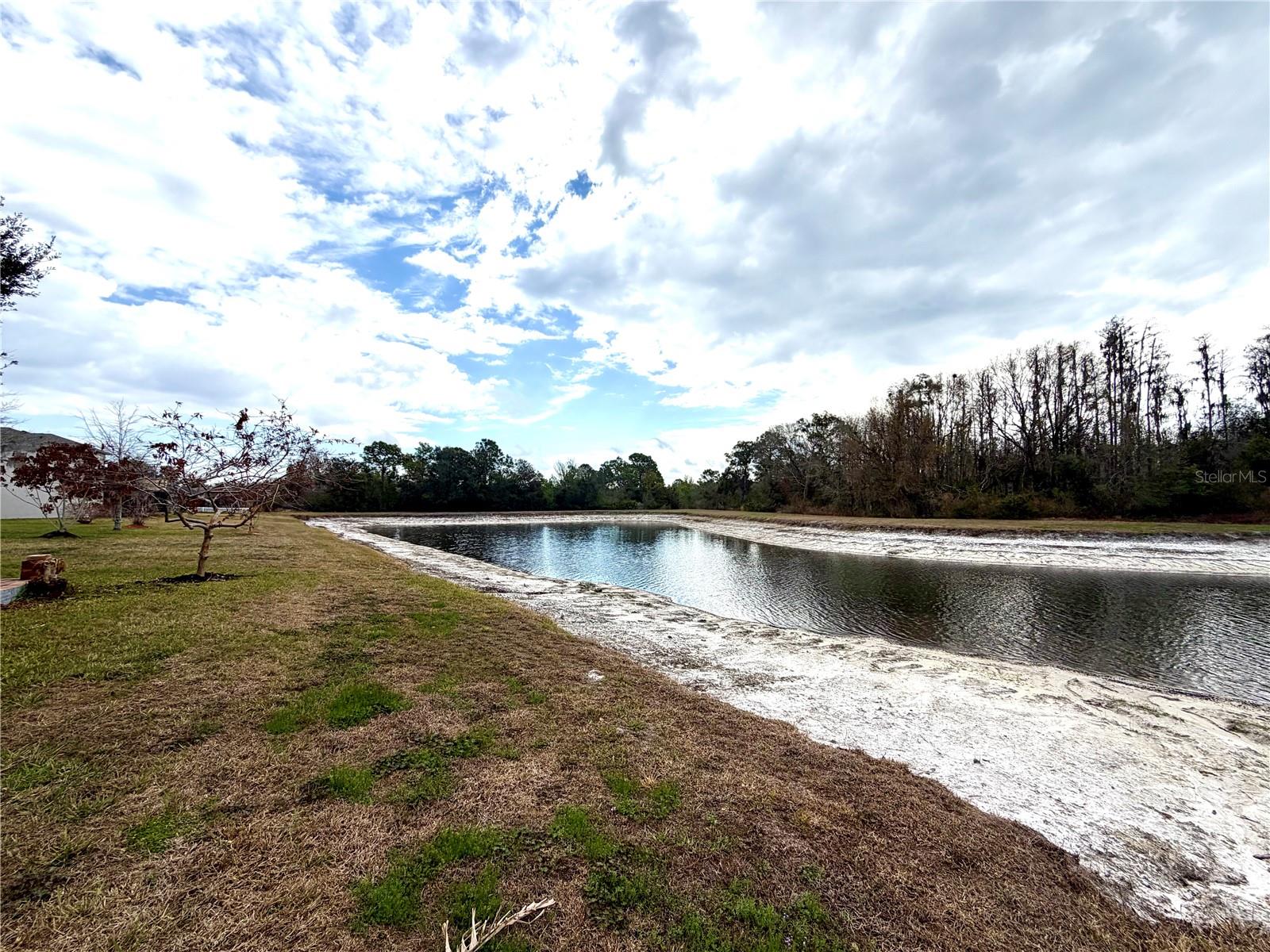 Listing photo id 47 for 20265 Merry Oak Avenue