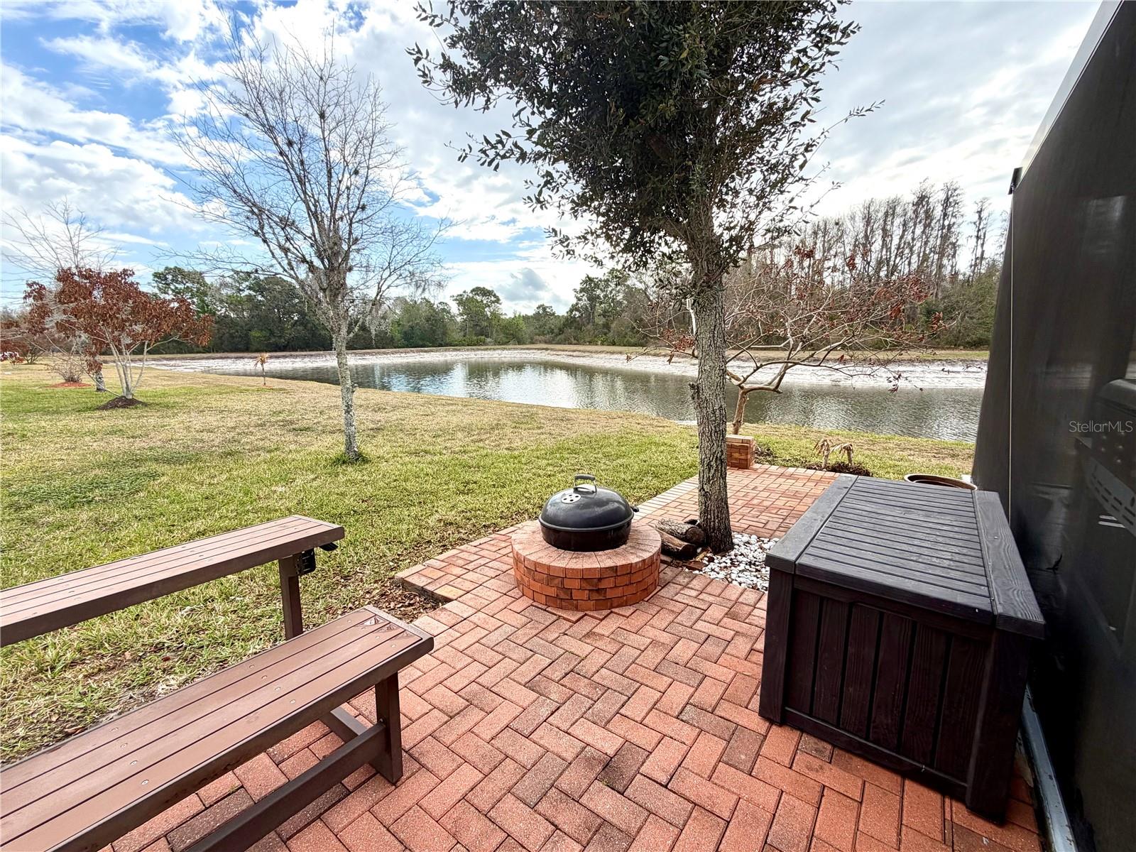 Listing photo id 51 for 20265 Merry Oak Avenue