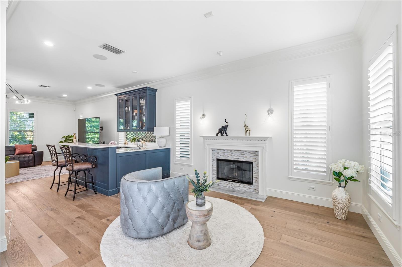 Image 11 of 70 For 2909 Bay Vista Avenue