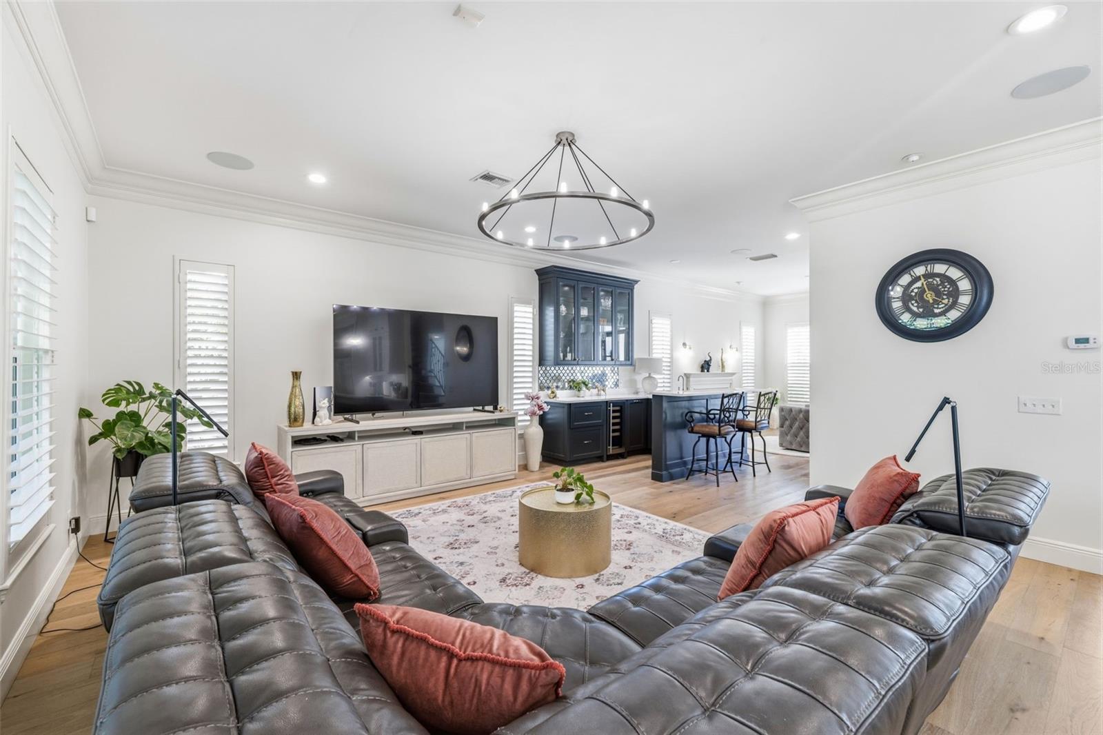 Image 15 of 70 For 2909 Bay Vista Avenue