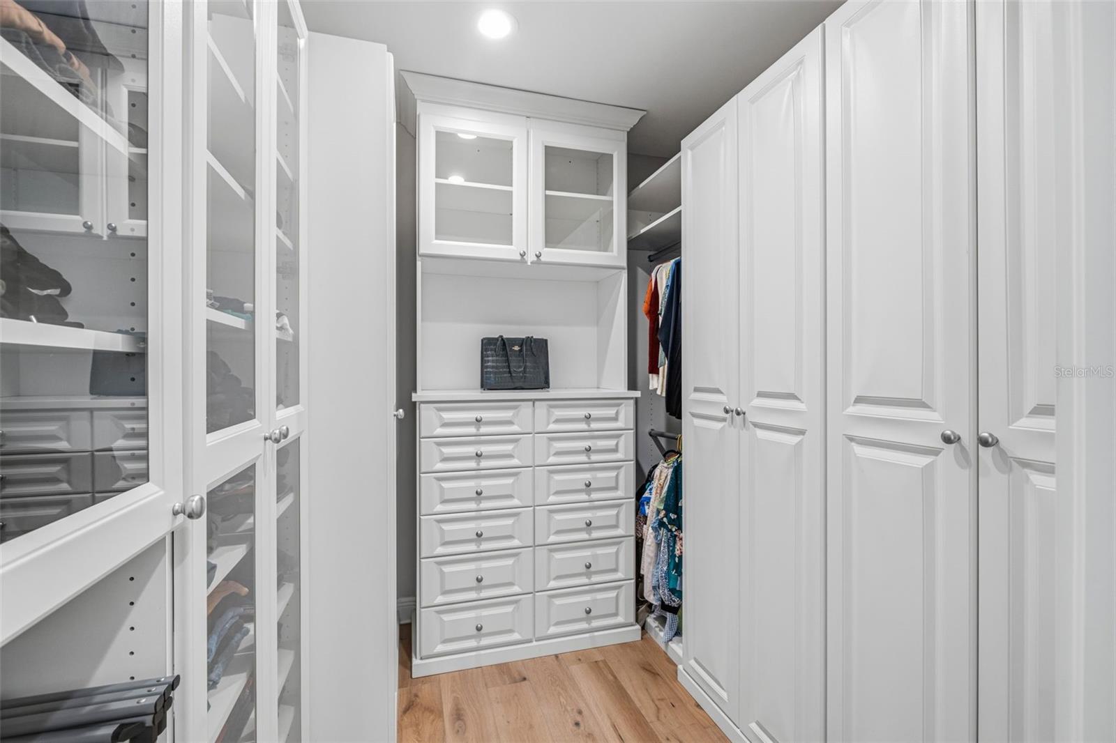 Image 35 of 70 For 2909 Bay Vista Avenue