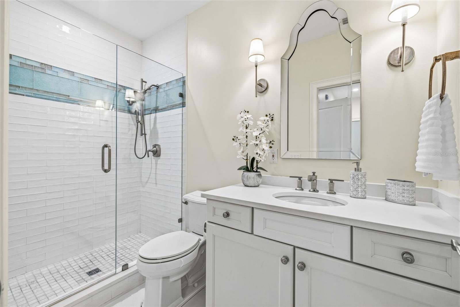 Image 40 of 70 For 2909 Bay Vista Avenue