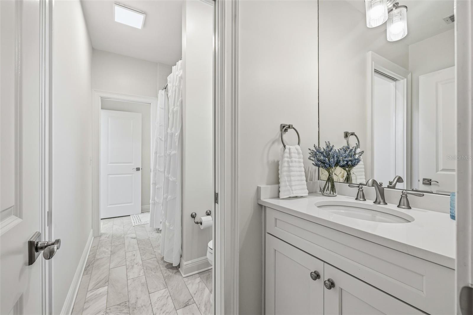 Image 42 of 70 For 2909 Bay Vista Avenue