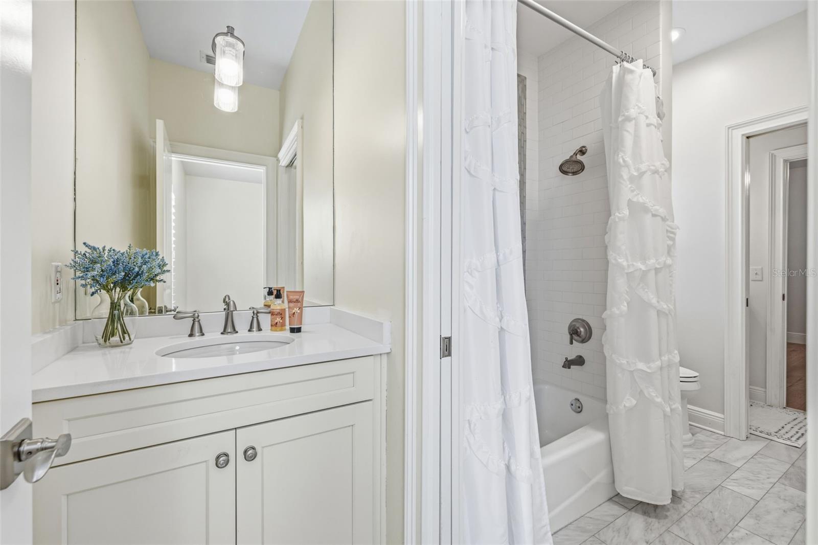 Image 43 of 70 For 2909 Bay Vista Avenue