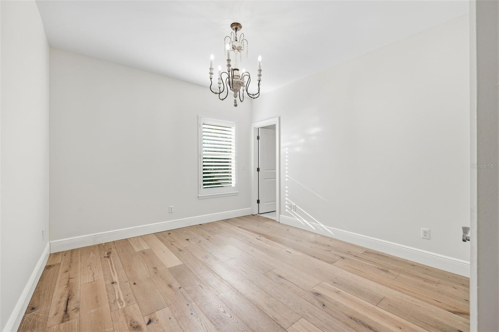 Image 44 of 70 For 2909 Bay Vista Avenue