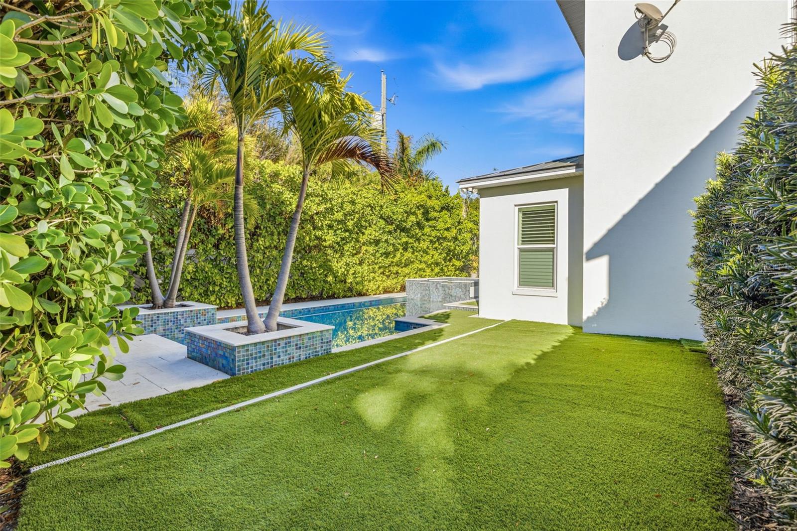 Image 57 of 70 For 2909 Bay Vista Avenue