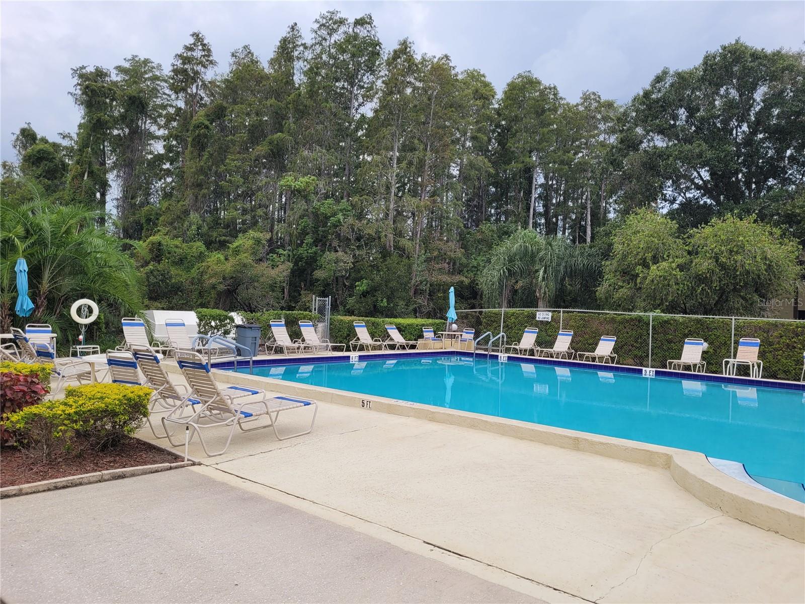 Image 16 of 17 For 506 Mistletoe Court B