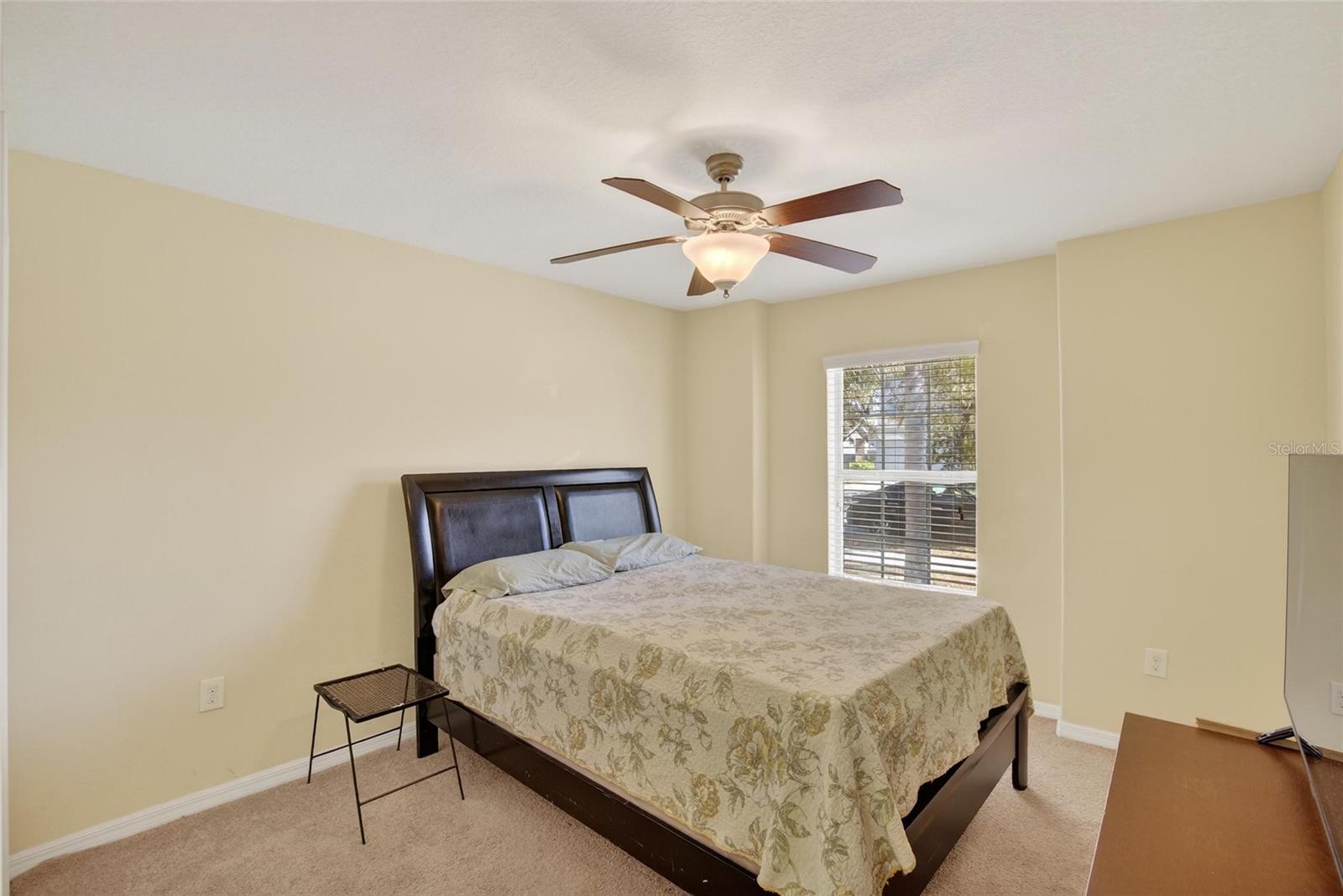 Listing photo id 9 for 10613 Summer Azure Drive