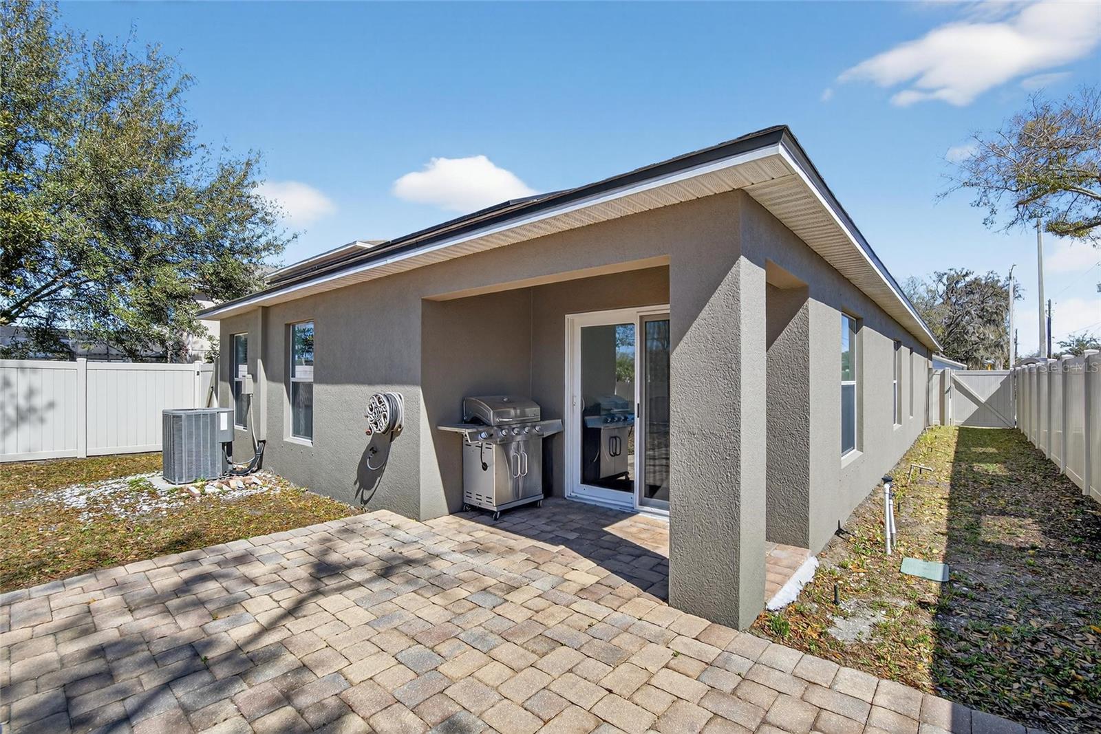 Listing photo id 36 for 10613 Summer Azure Drive