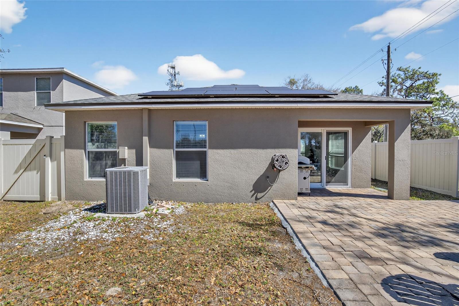 Listing photo id 41 for 10613 Summer Azure Drive