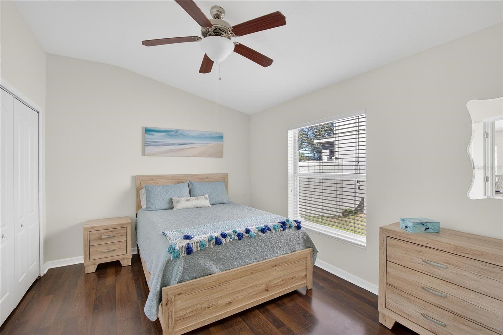 Listing photo id 4 for 10613 Summer Azure Drive