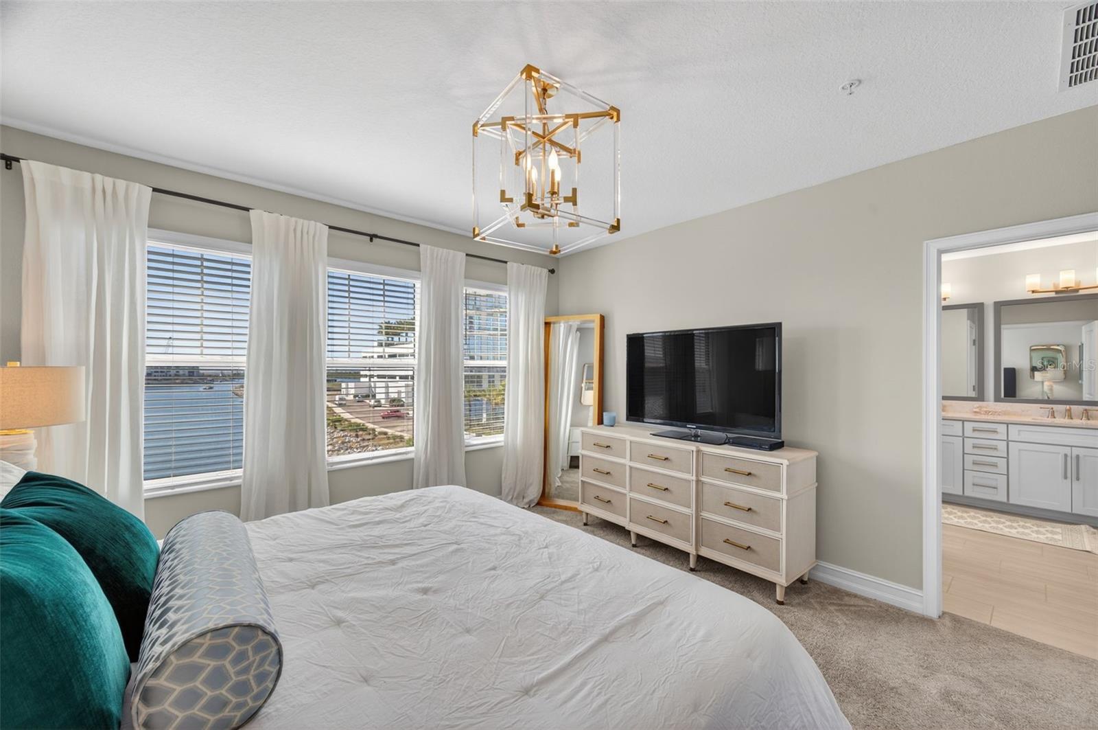 Image 27 of 37 For 5351 Bridge Street 20