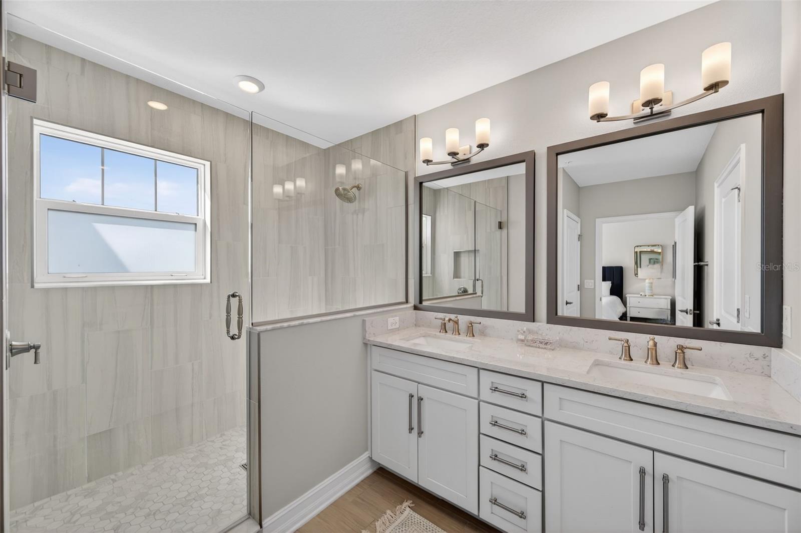 Image 28 of 37 For 5351 Bridge Street 20