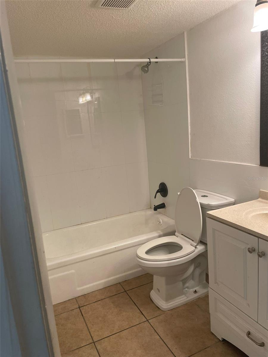 Image 5 of 6 For 14413 Americana Circle 105