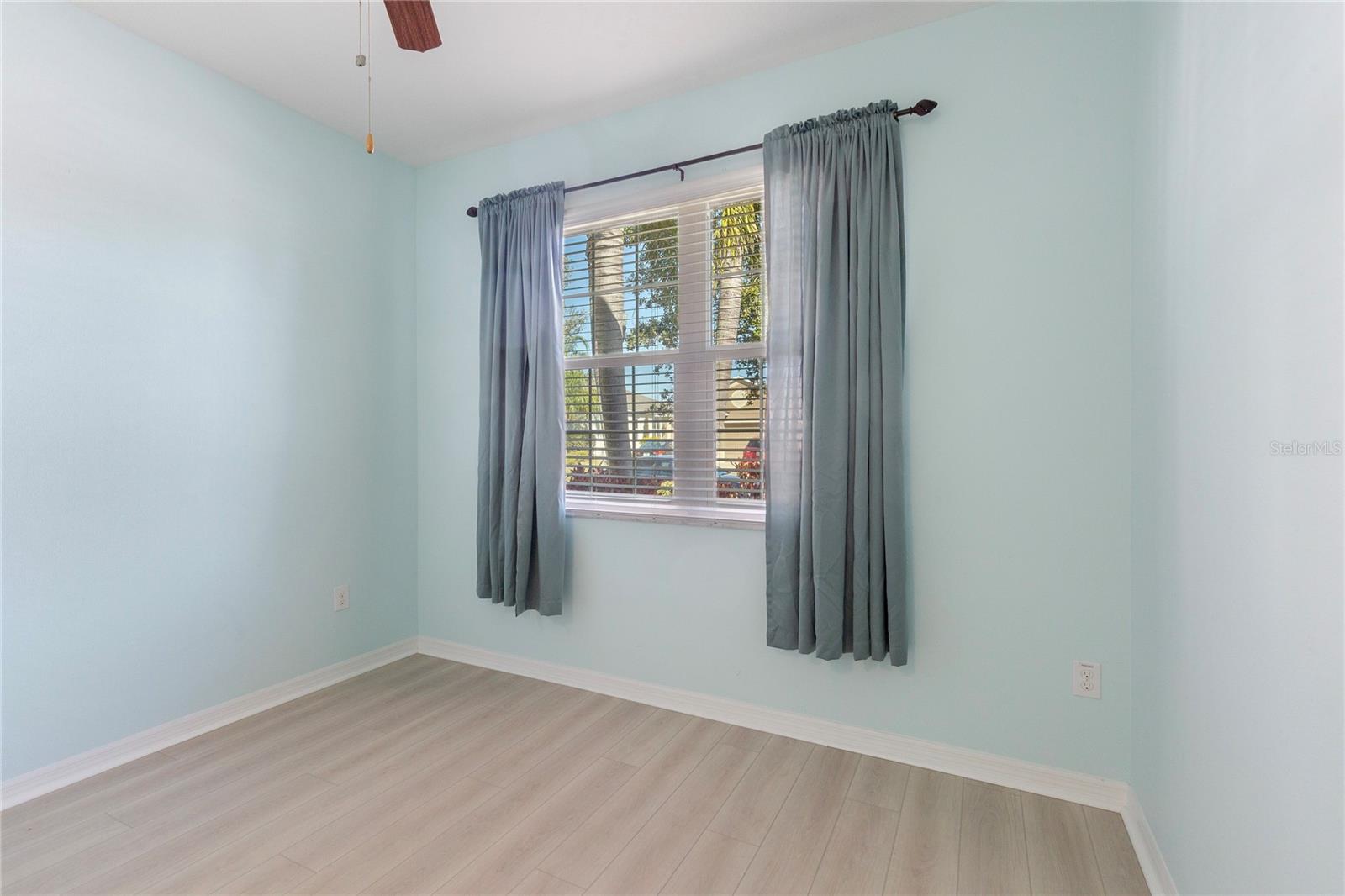 Image 25 of 68 For 2626 Yukon Cliff Drive