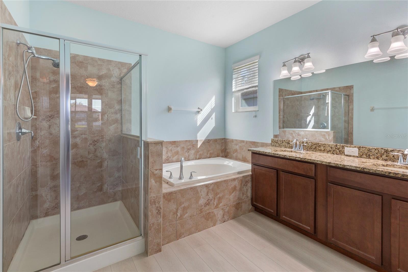 Image 36 of 68 For 2626 Yukon Cliff Drive