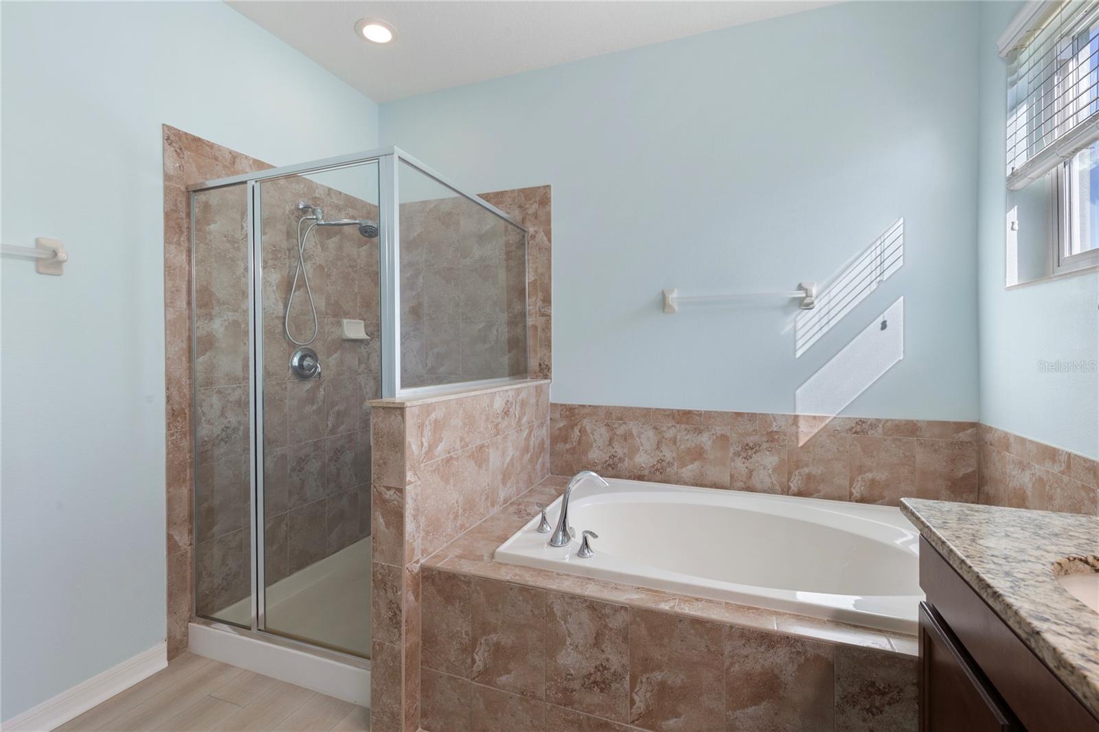 Image 37 of 68 For 2626 Yukon Cliff Drive