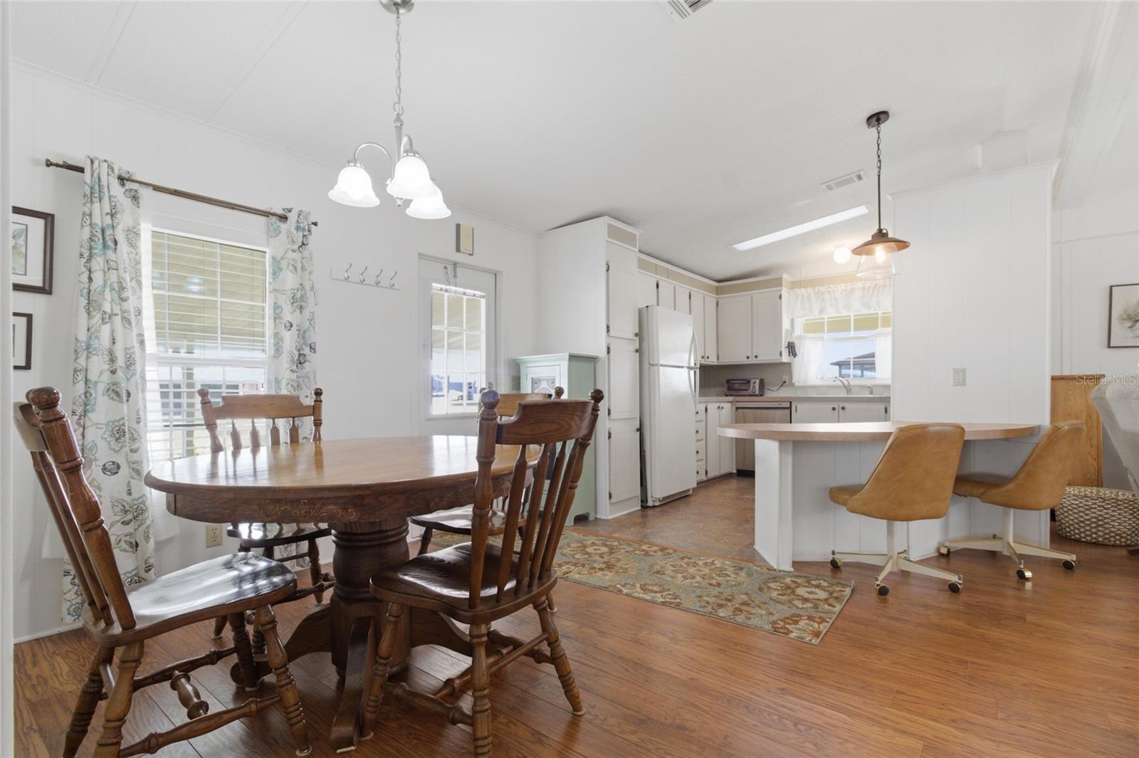 Image 11 of 38 For 5533 Regal Way