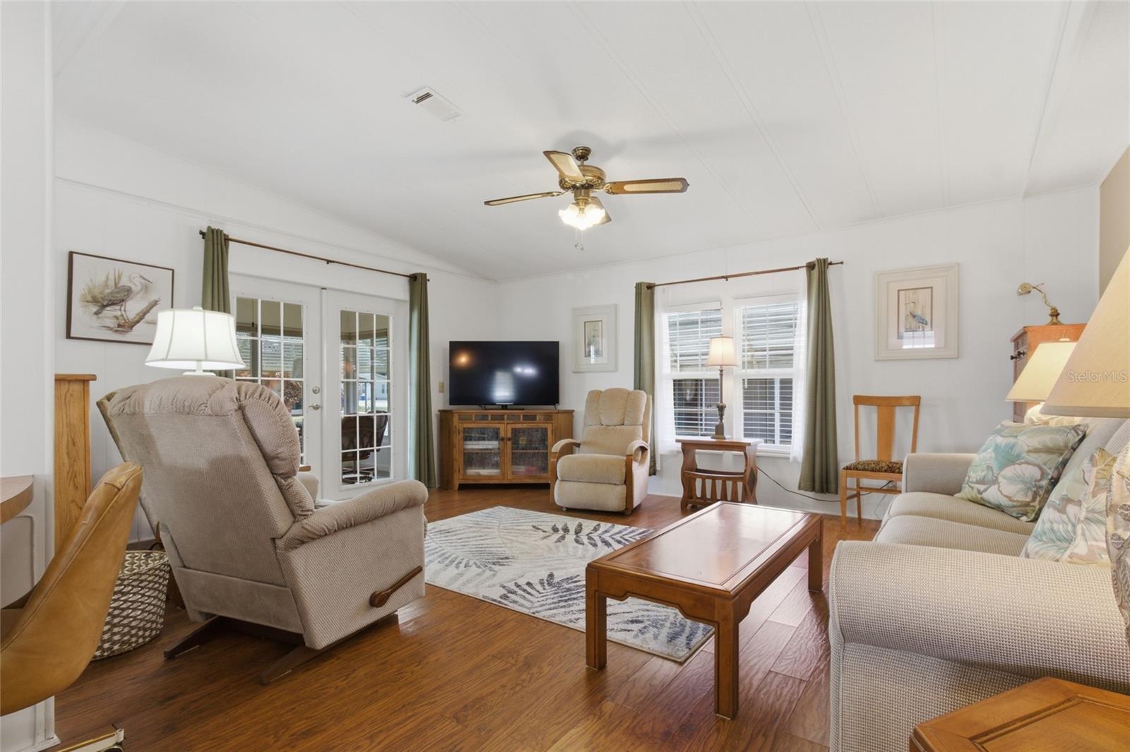 Image 13 of 38 For 5533 Regal Way