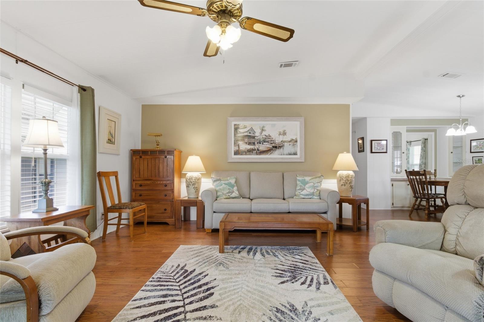 Image 14 of 38 For 5533 Regal Way