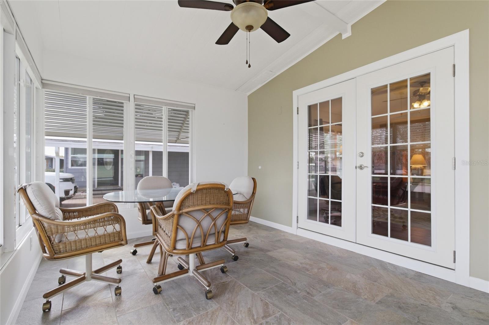 Image 18 of 38 For 5533 Regal Way