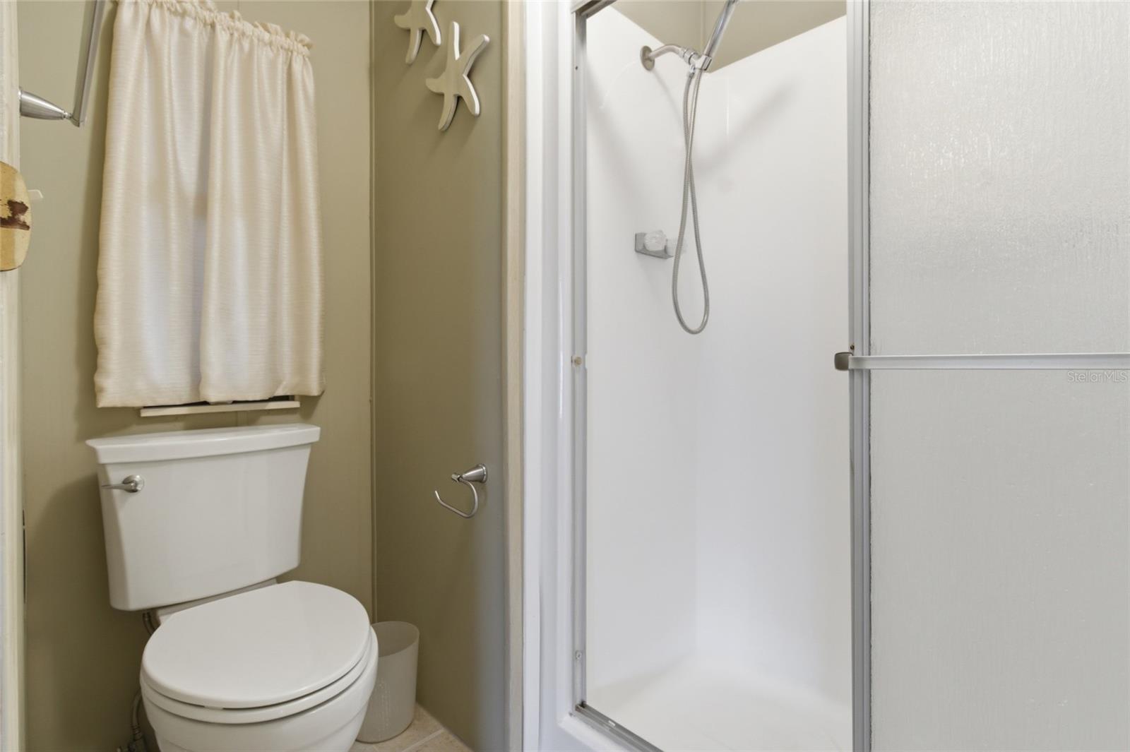 Image 24 of 38 For 5533 Regal Way