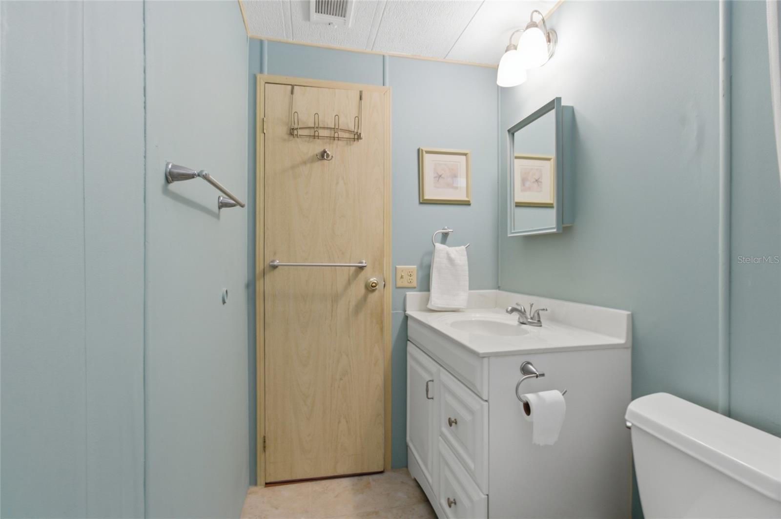 Image 28 of 38 For 5533 Regal Way