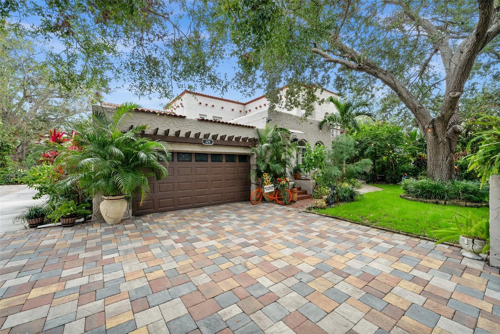 Details for 325 49th Street N, ST PETERSBURG, FL 33710