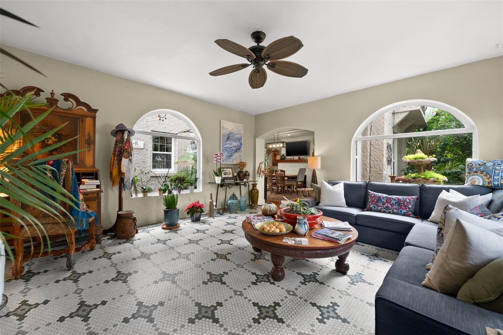 Image 15 of 74 For 325 49th Street N