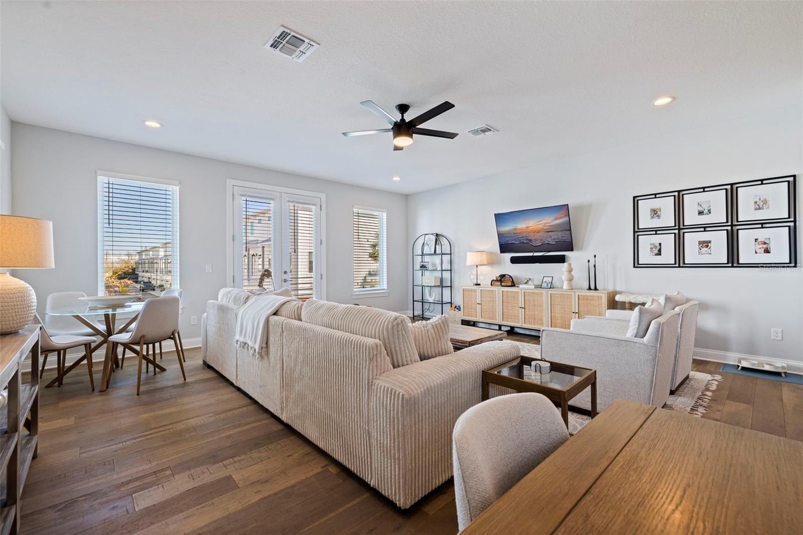 Image 19 of 36 For 4749 Legacy Park Drive