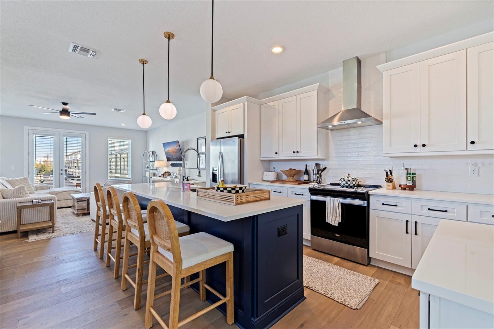 Image 6 of 36 For 4749 Legacy Park Drive