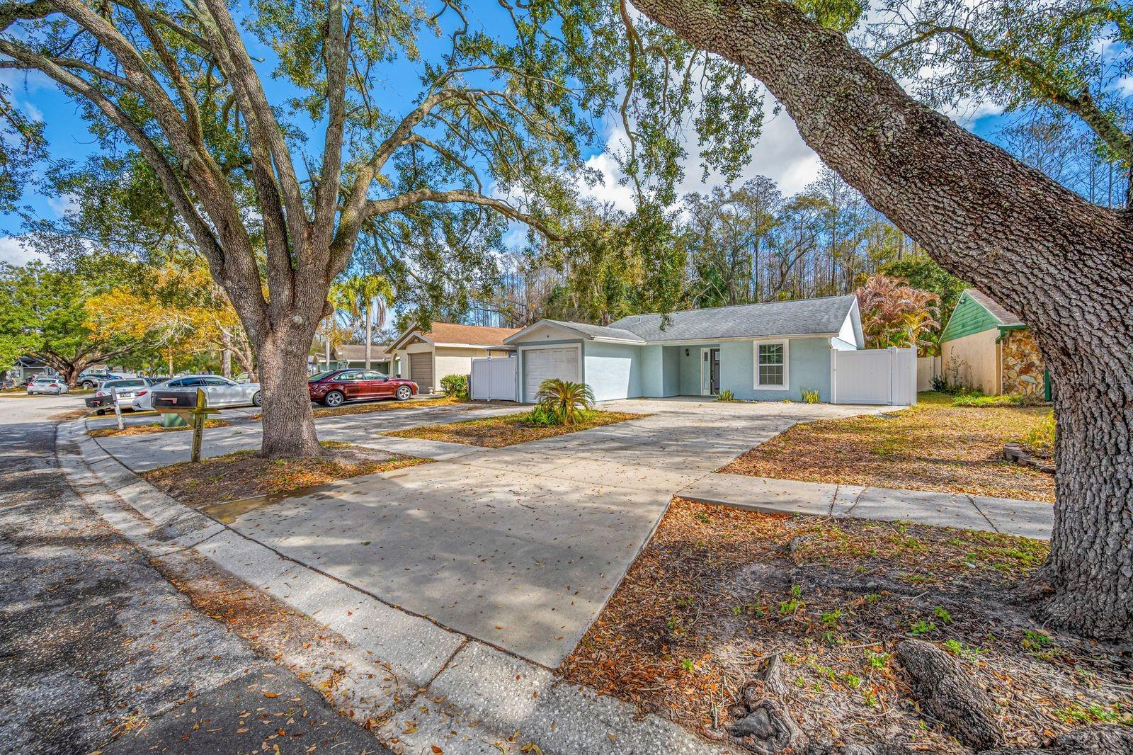 Image 10 of 50 For 12413 Hidden Brook Drive 11