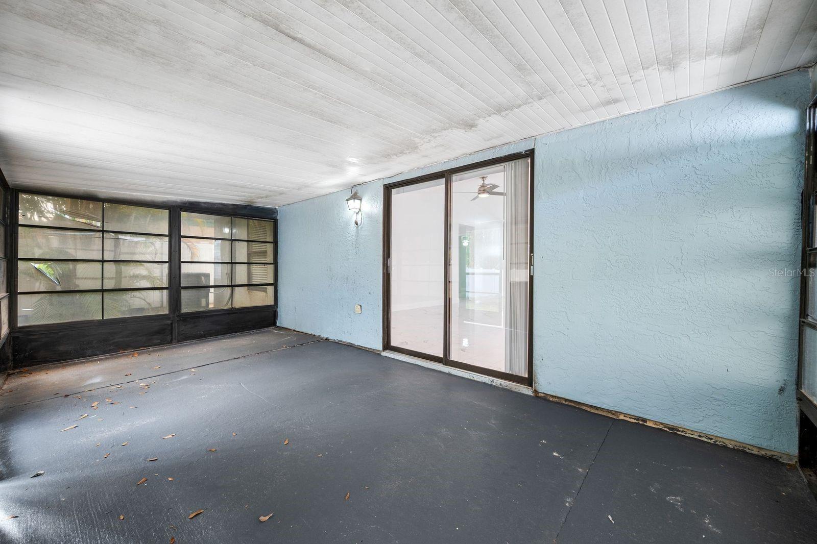 Image 12 of 50 For 12413 Hidden Brook Drive 11