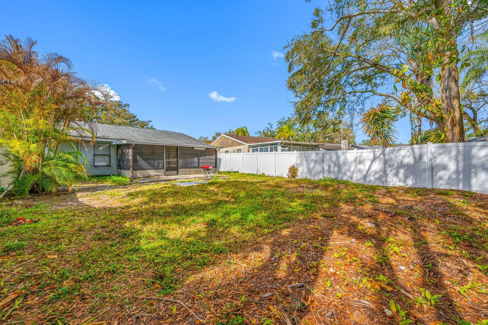 Image 15 of 50 For 12413 Hidden Brook Drive 11