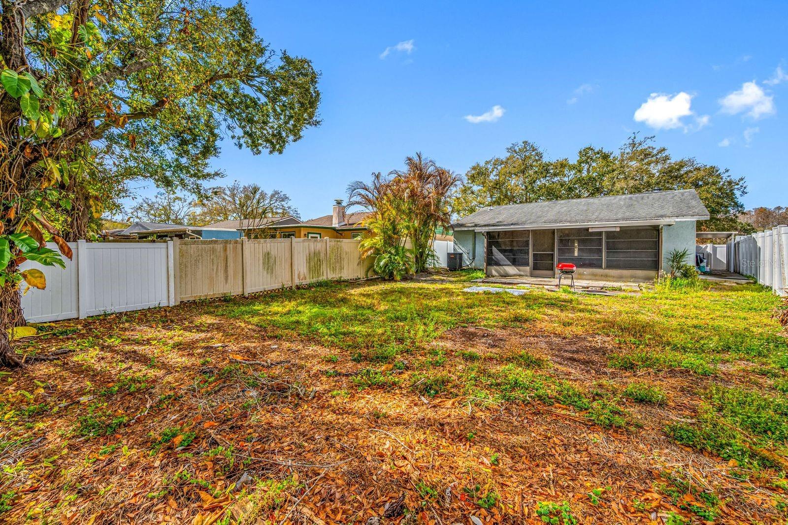 Image 17 of 50 For 12413 Hidden Brook Drive 11