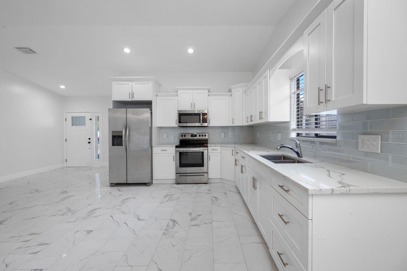 Image 21 of 50 For 12413 Hidden Brook Drive 11