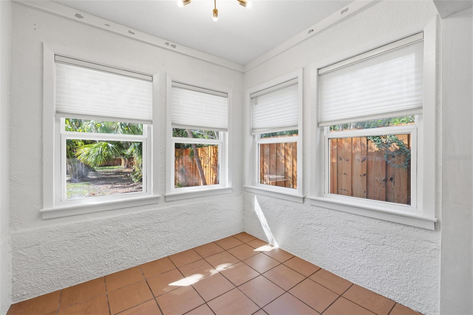 Image 13 of 28 For 6005 Tampa Street