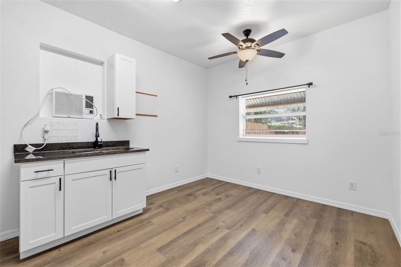 Image 23 of 28 For 6005 Tampa Street