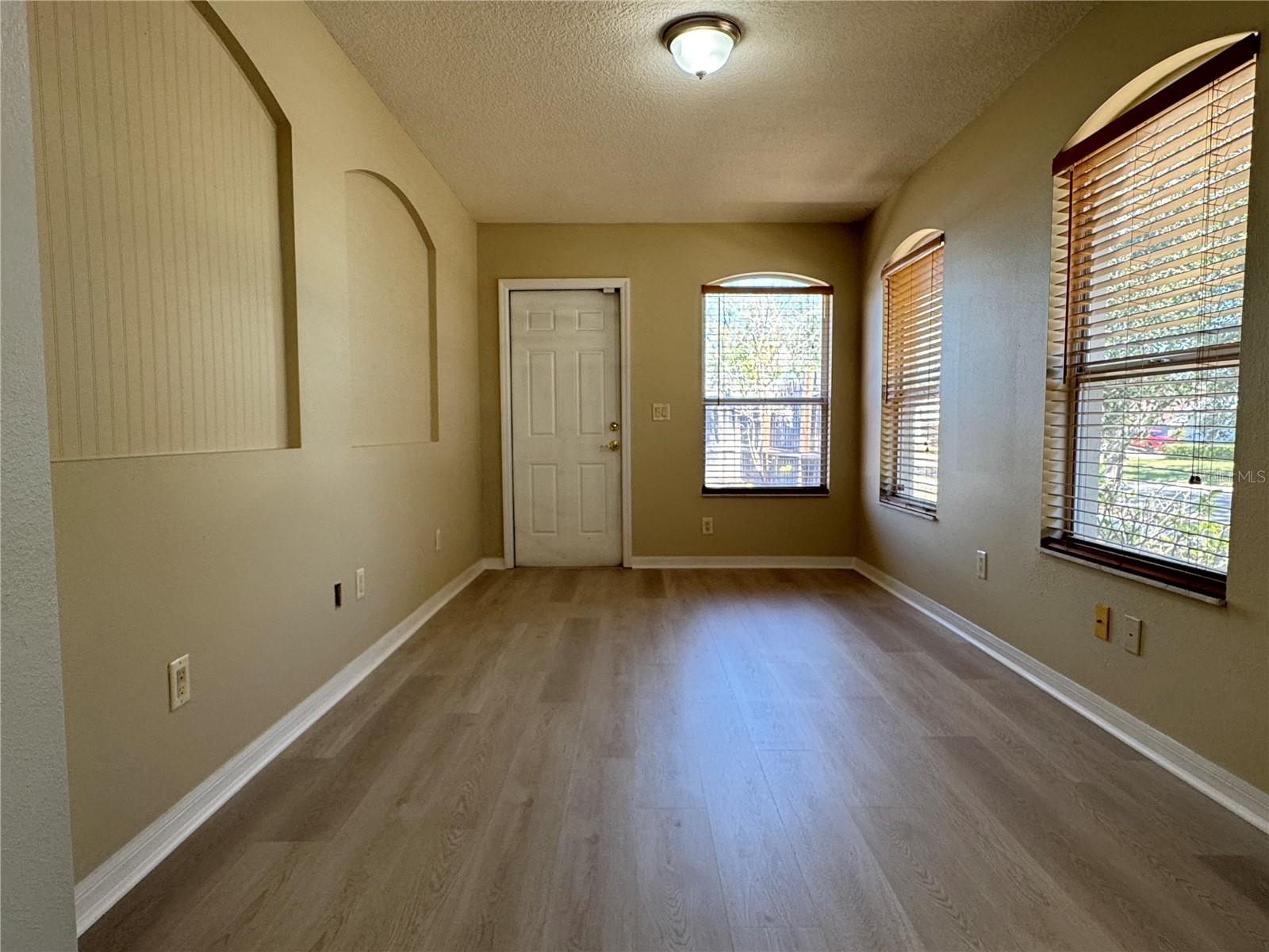 Image 16 of 37 For 1414 Trail Boss Lane